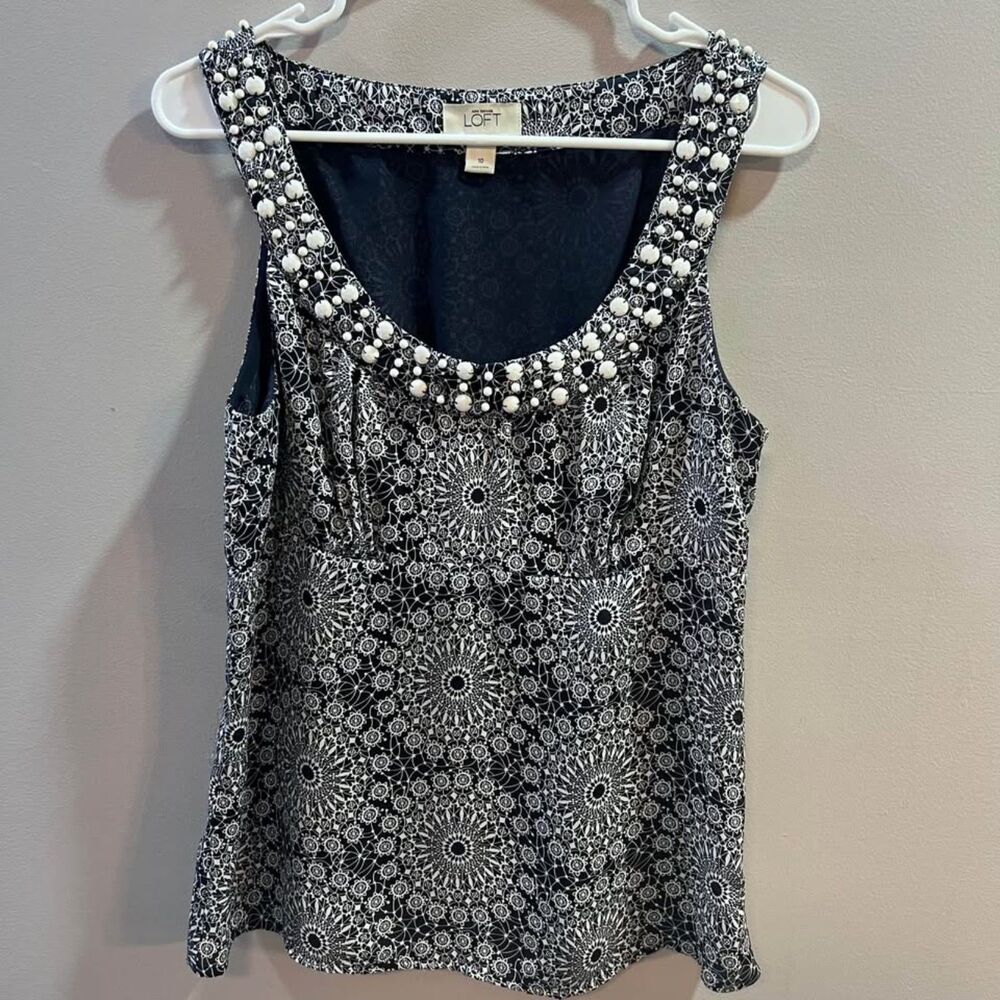 Ann Taylor LOFT Sleeveless Tank Top Size 10 Beaded Collar Black and White